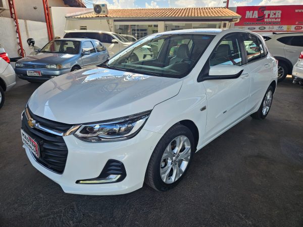 ONIX HATCH PREMIER II 1.0 AT COMPLETO