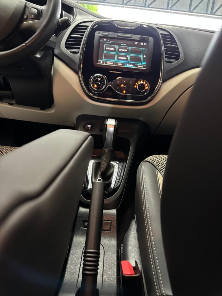 CAPTUR INTENSE 1.6 AT COMPLETA