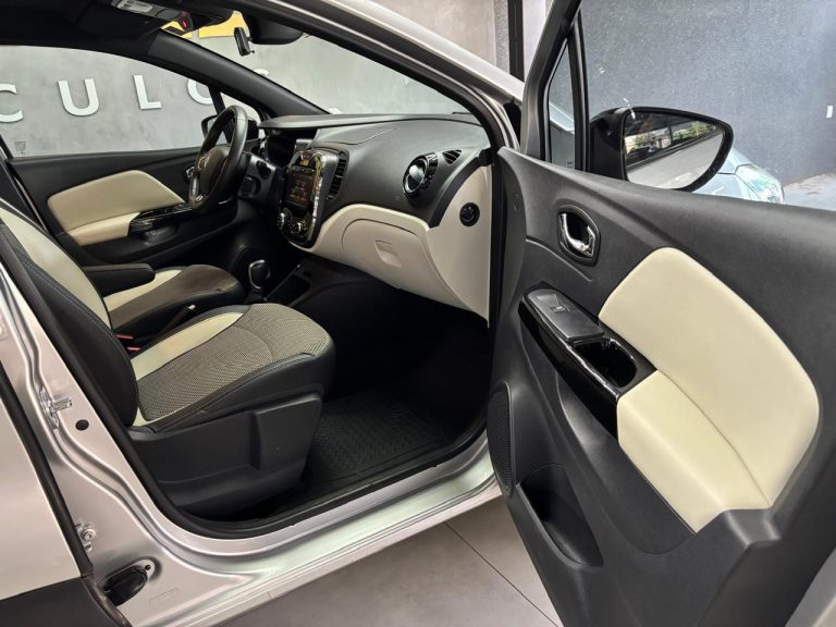 CAPTUR INTENSE 1.6 AT COMPLETA