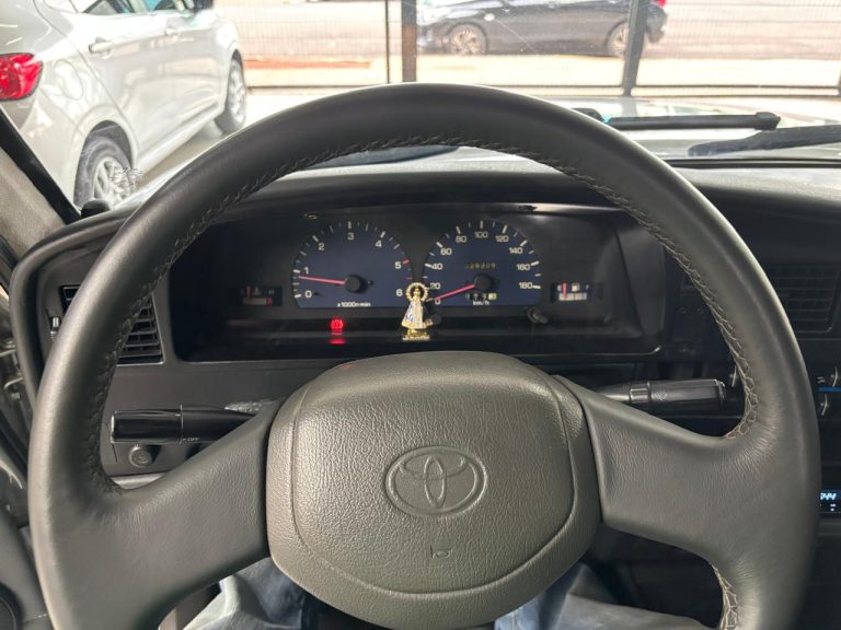 HILUX CD DX 4X4 MT 2.8