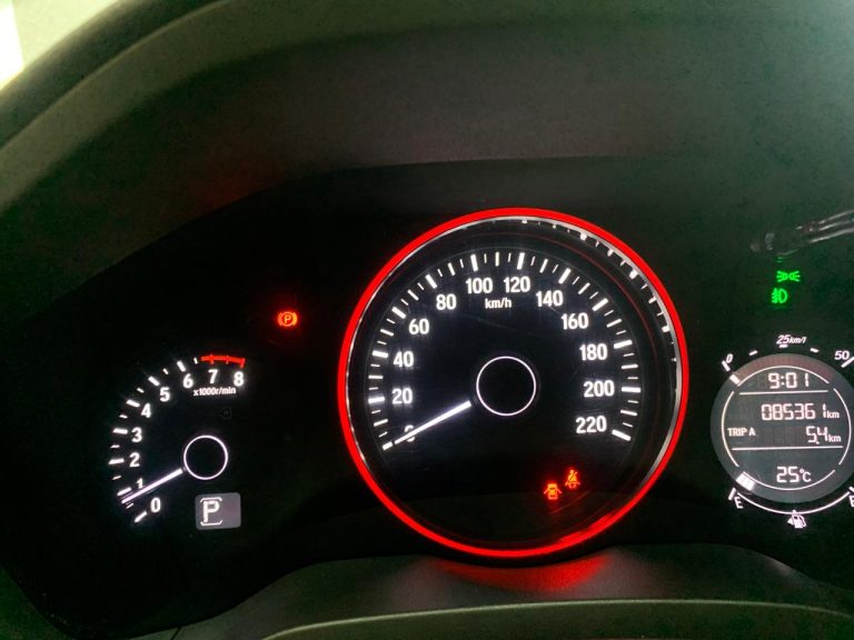 HR-V TURING 1.8 AT COMPLETA