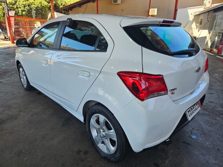 ONIX LT 1.4 MT COMPLETO