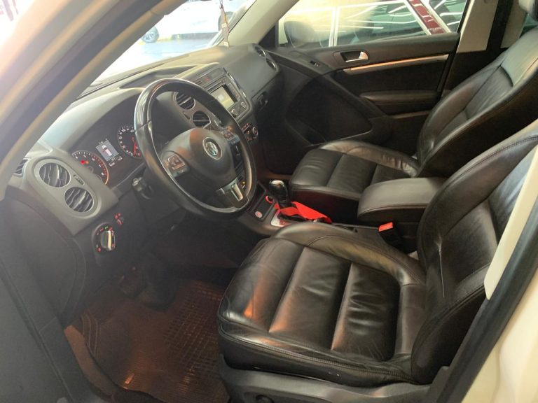 TIGUAN 2.0 COMPLETA
