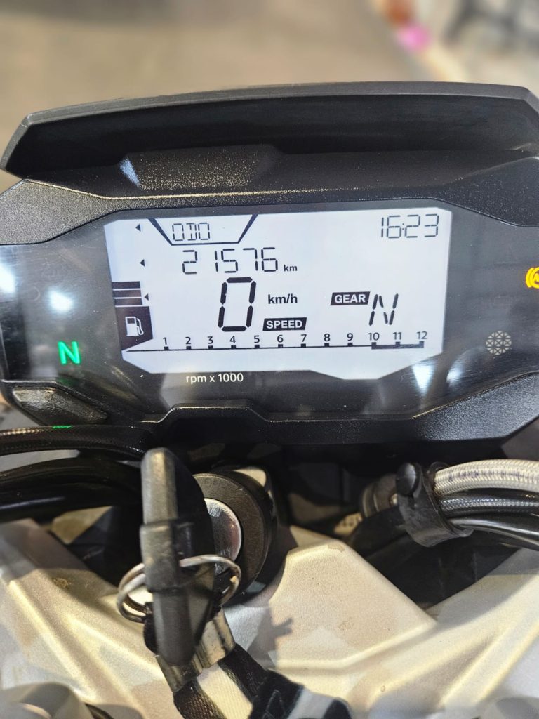 BMW G310 R ABS