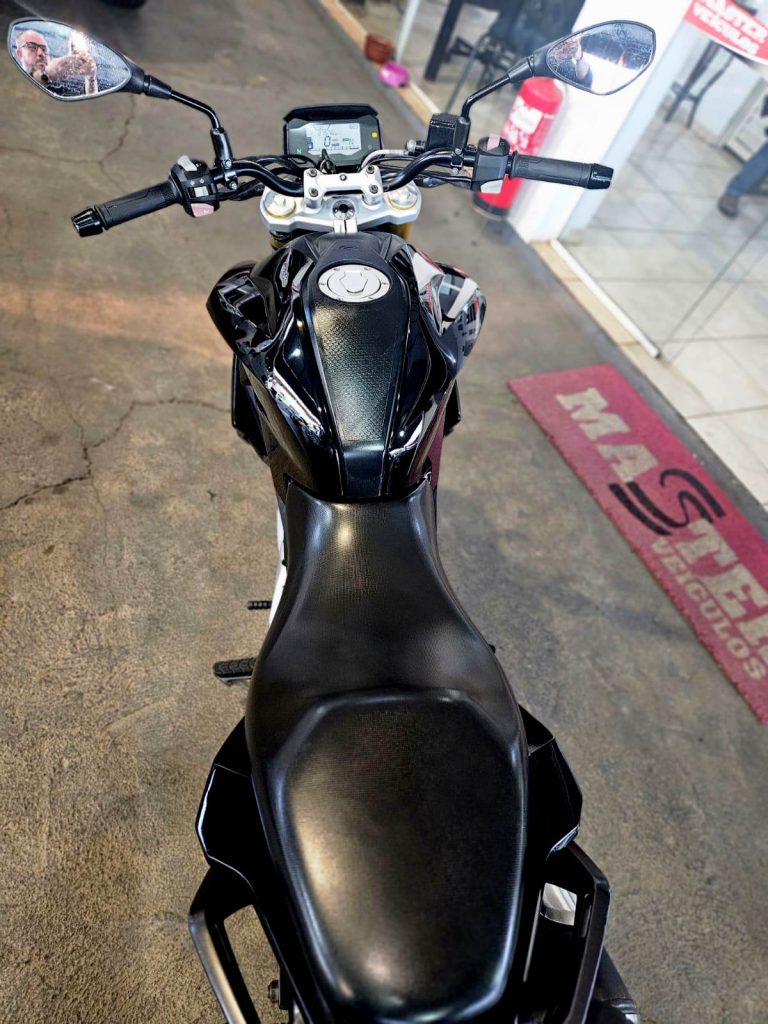 BMW G310 R ABS