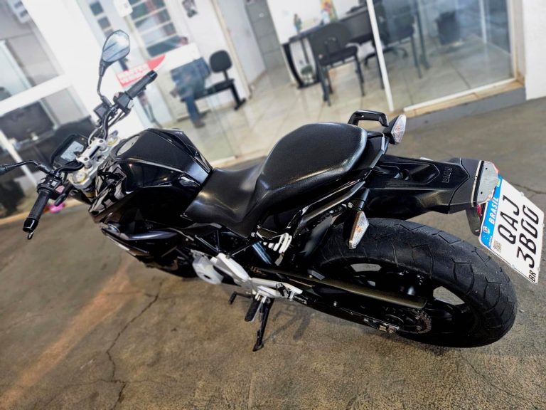BMW G310 R ABS