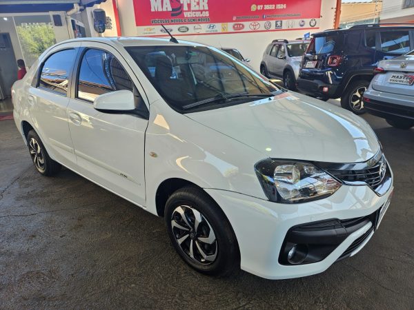 ETIOS SEDAN 1.5 X AT COMPLETO