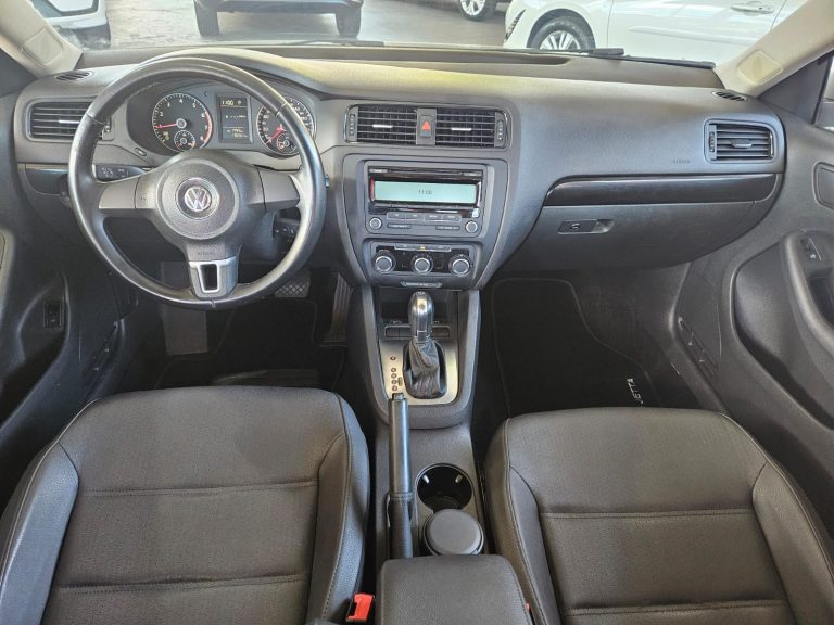 JETTA 2.0 COMFORTILINE COMPLETO