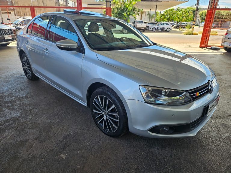JETTA 2.0 COMFORTILINE COMPLETO