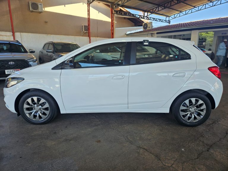 ONIX HATCH 1.0 JOY BLACK MT COMPLETO