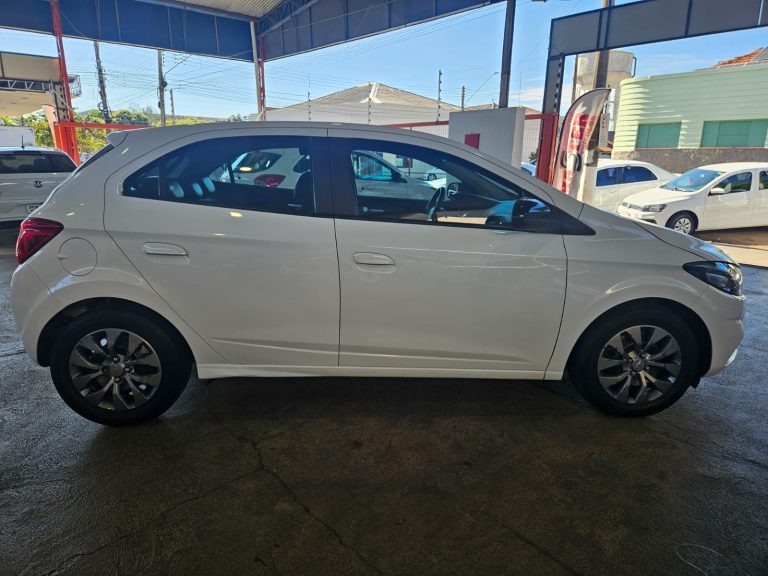 ONIX HATCH 1.0 JOY BLACK MT COMPLETO