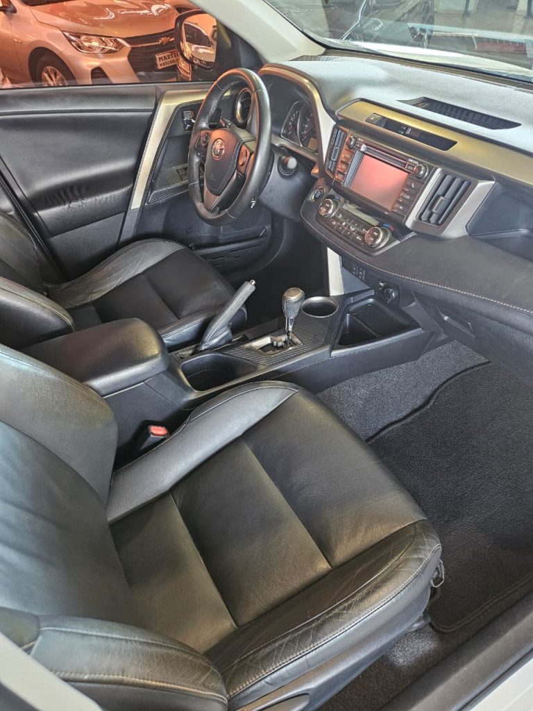 RAV4 2.0 AT – 4X4 – COMPLETA