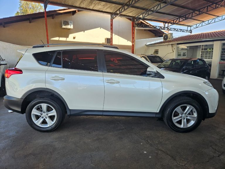 RAV4 2.0 AT – 4X4 – COMPLETA