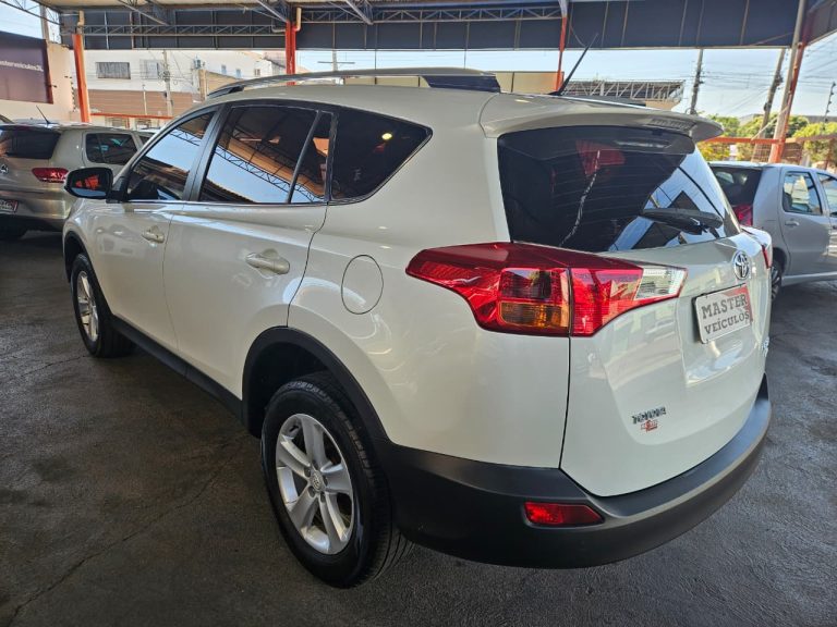 RAV4 2.0 AT – 4X4 – COMPLETA